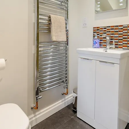 Hunroe Brow * Reighton